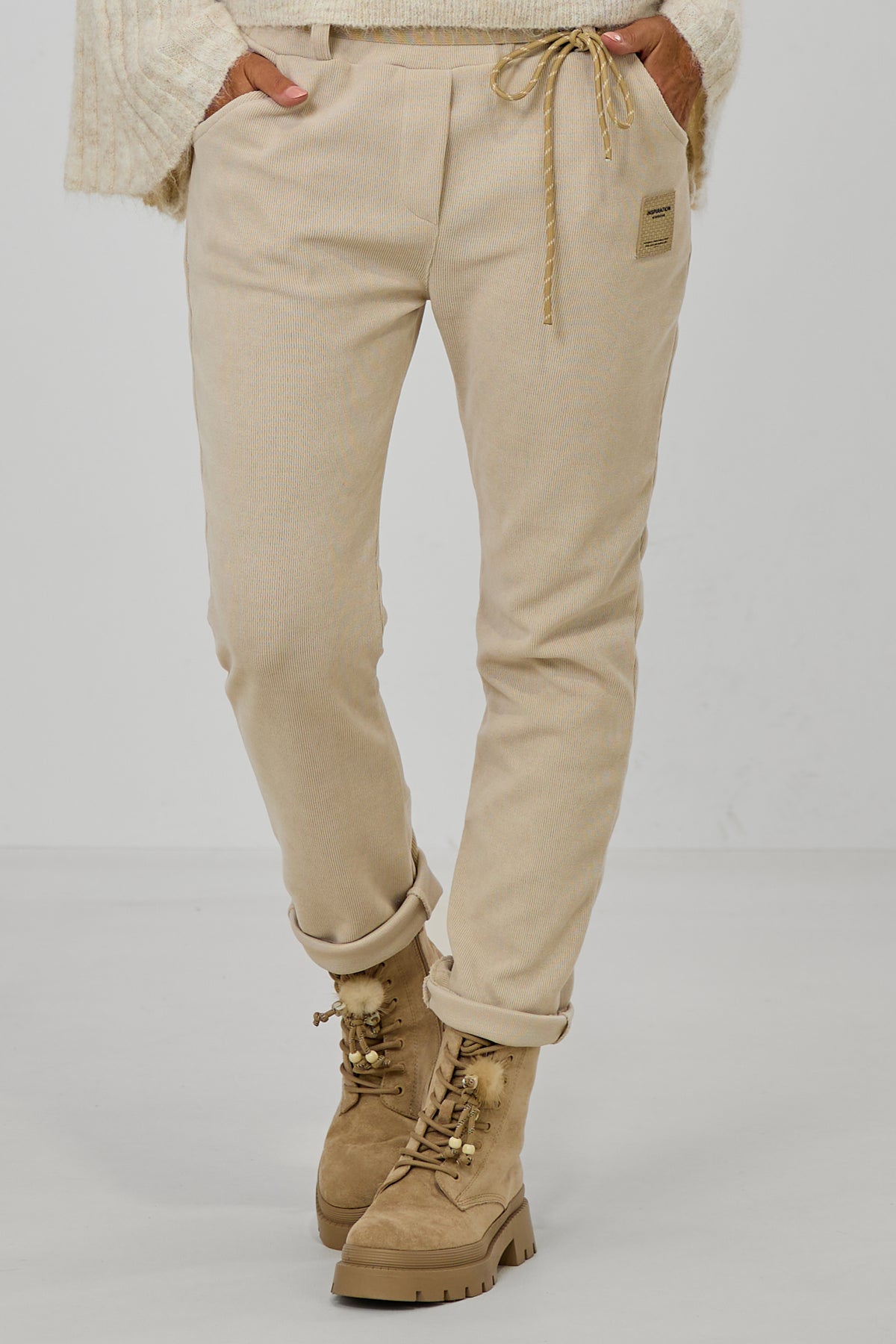 Feincord-Hose mit elastischem Bund, beige