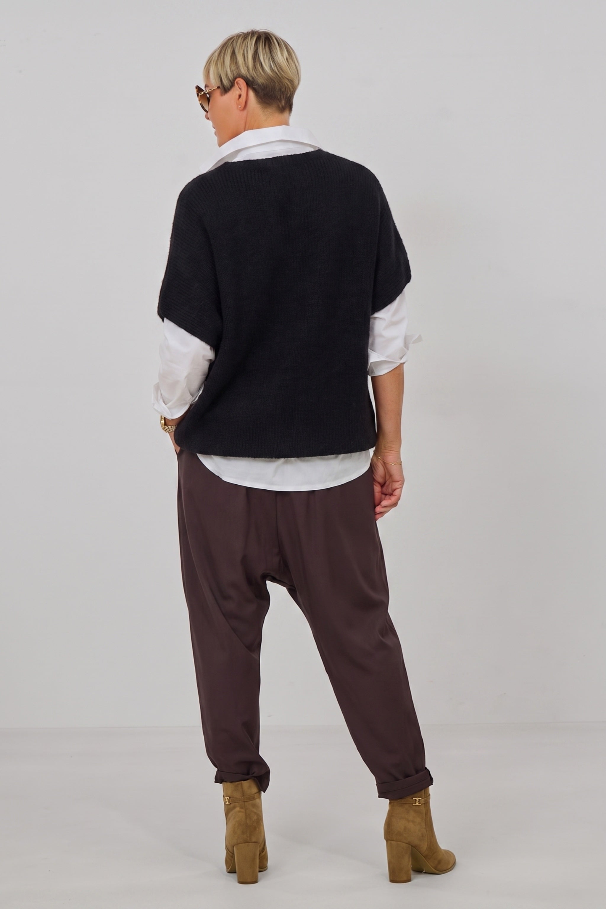 Flauschige oversized Strickweste, schwarz