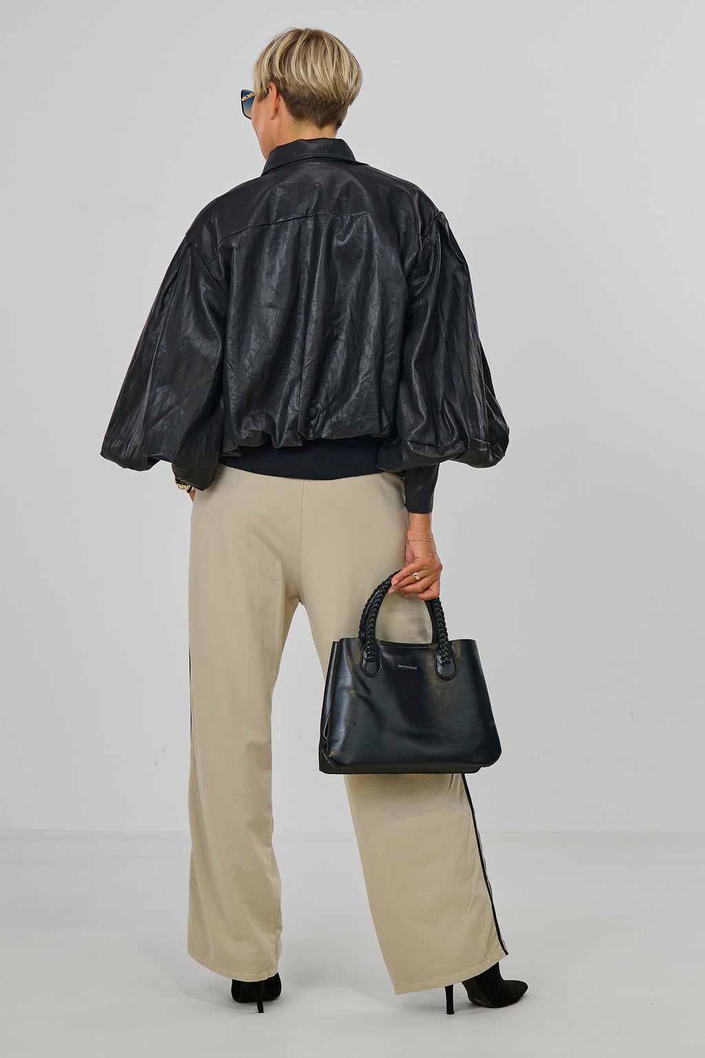 Hemdjacke in Lederoptik, schwarz