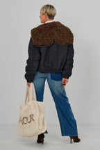 Bomberjacke mit Kapuze und abnehmbarem Teddyfell, schwarz