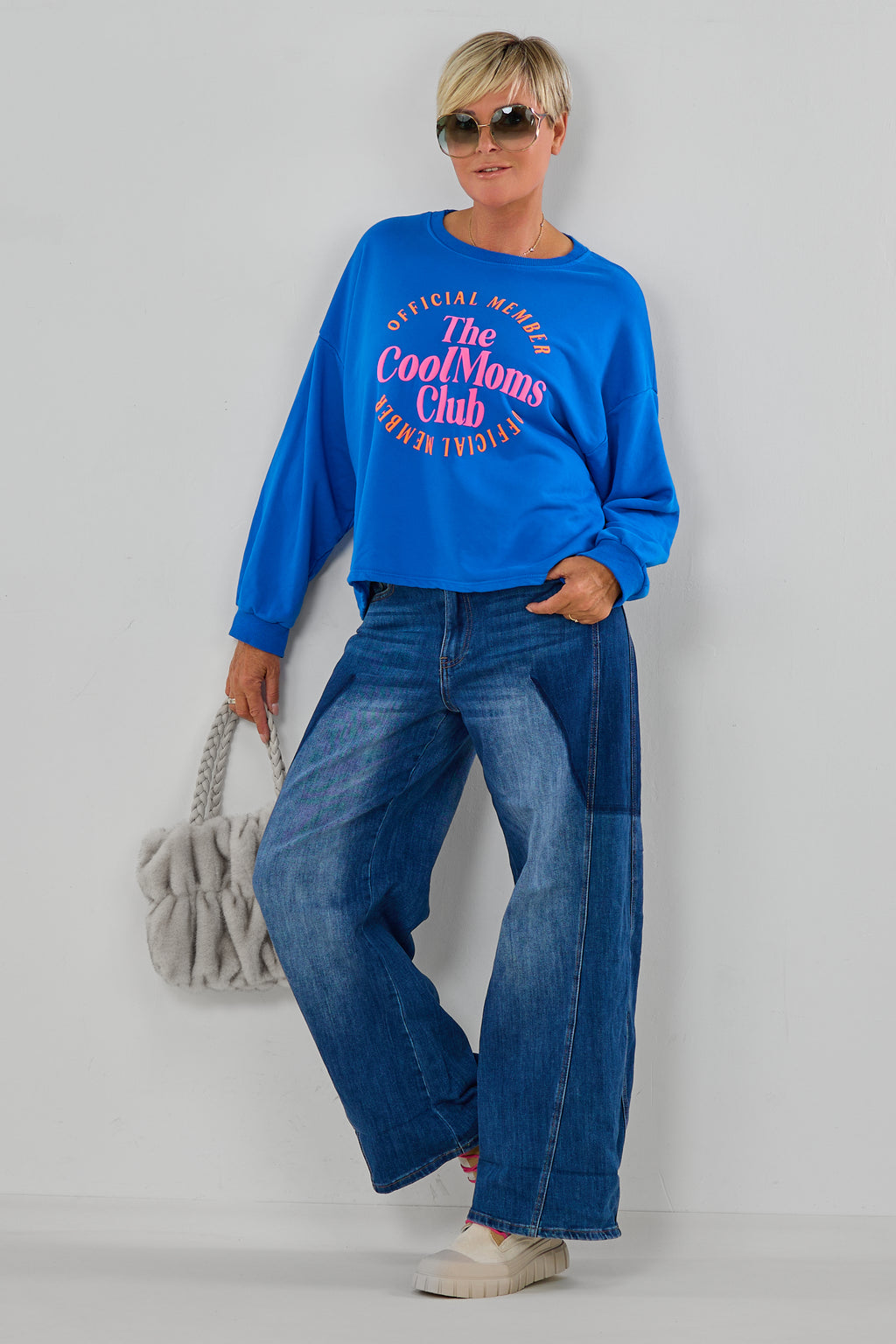 Sweaty COOL MOMS, blau-neonpink/orange
