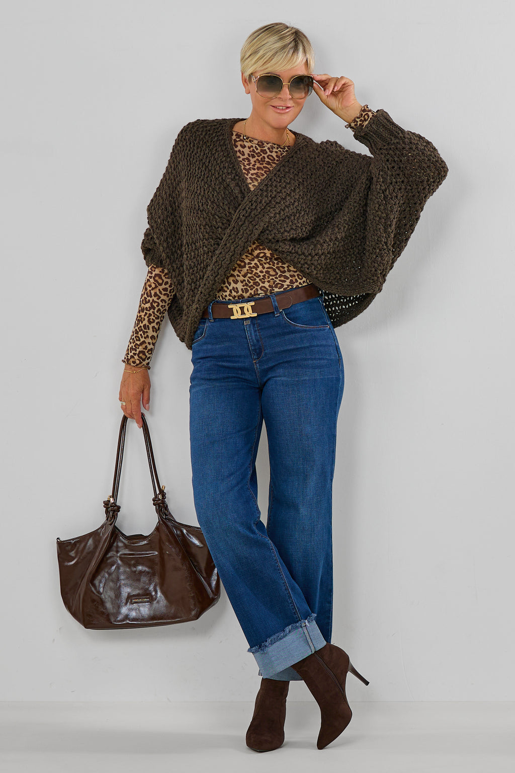 Grobgestrickter Pullover mit Fledermausärmeln, taupe