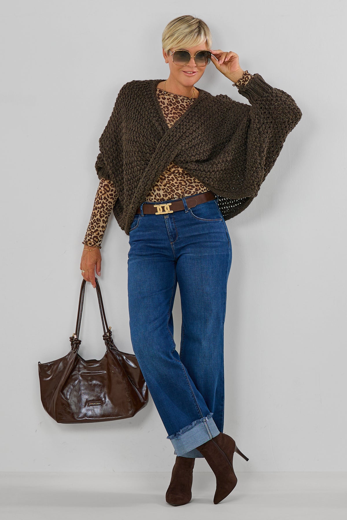 Grobgestrickter Pullover mit Fledermausärmeln, taupe