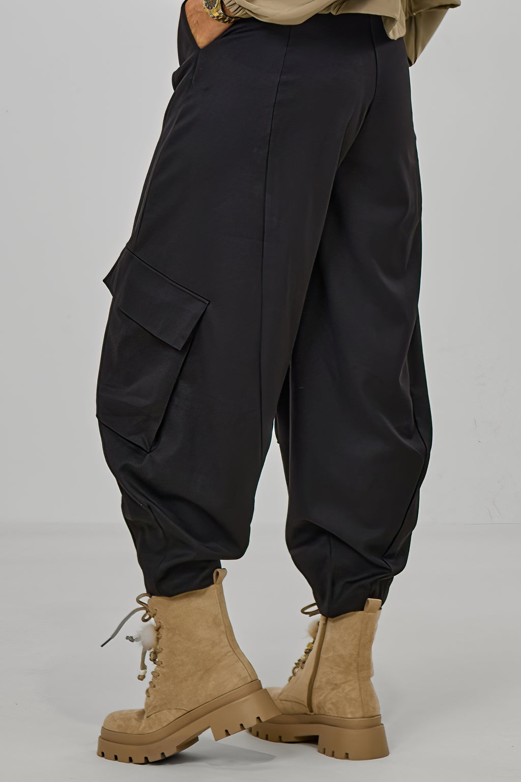 Hose im Cargo Style, schwarz