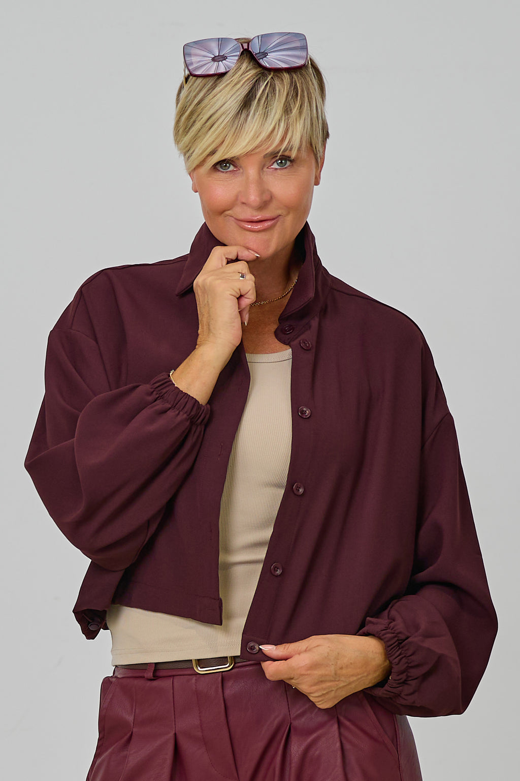 Kurze Bluse mit elastischen Bündchen, bordeaux