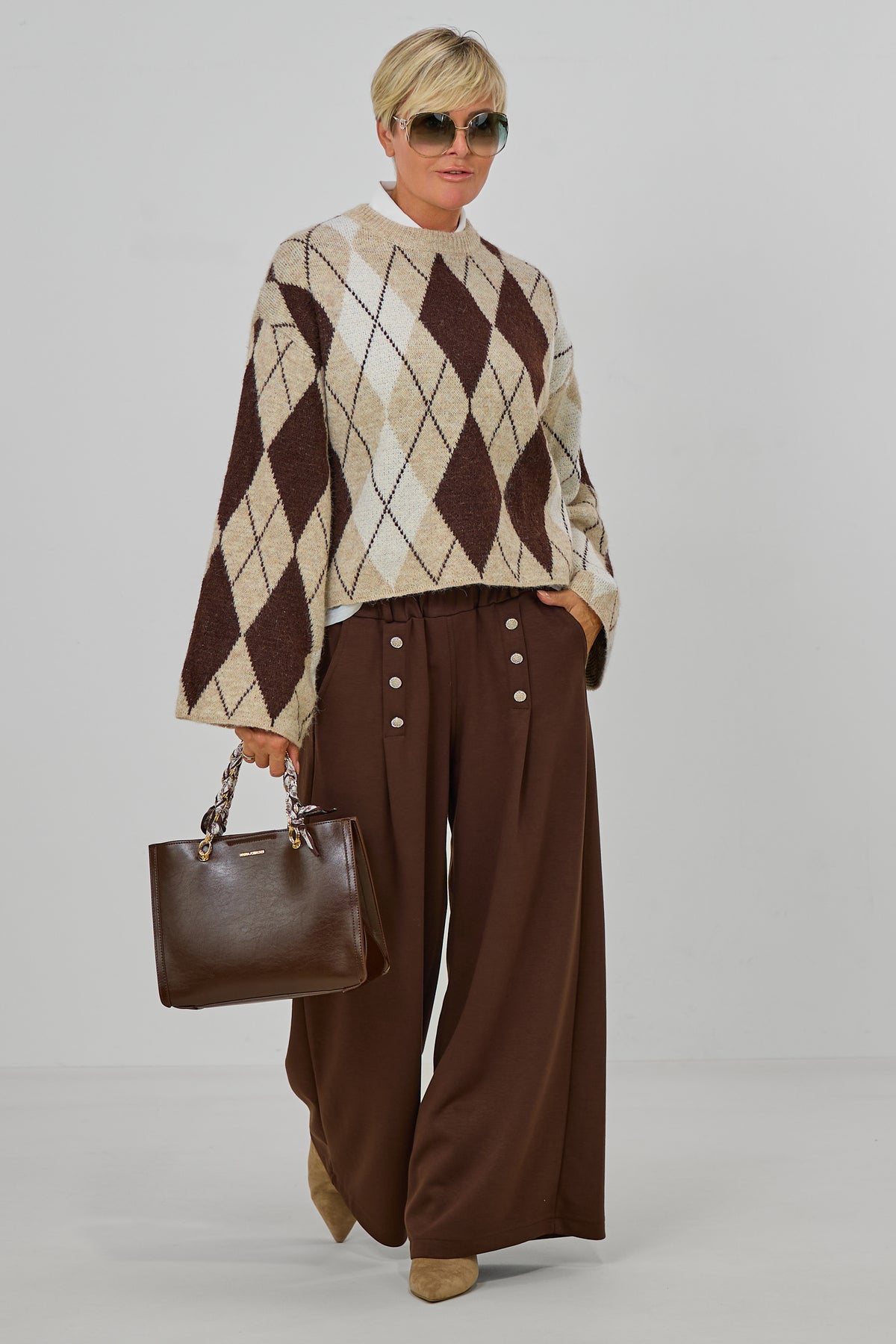 elegante Hose mit Zierknöpfen, schokobraun
