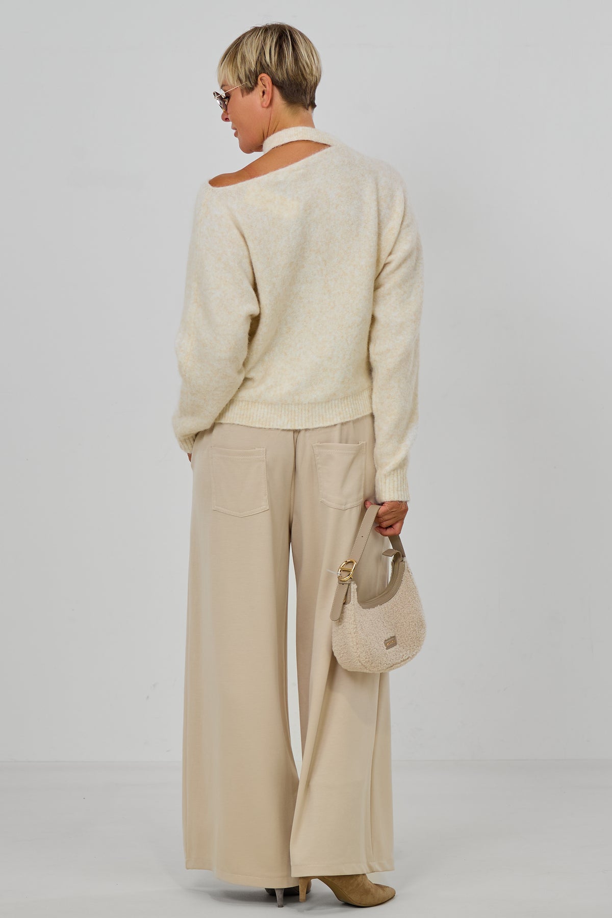 elegante Hose mit Zierknöpfen, beige