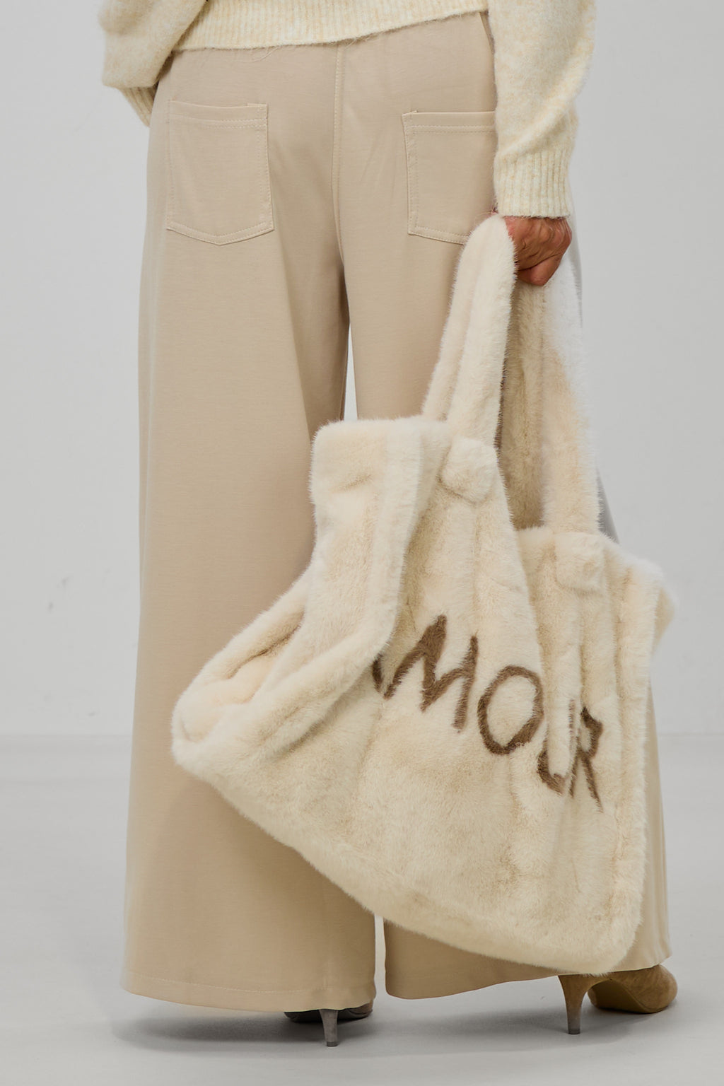 elegante Hose mit Zierknöpfen, beige