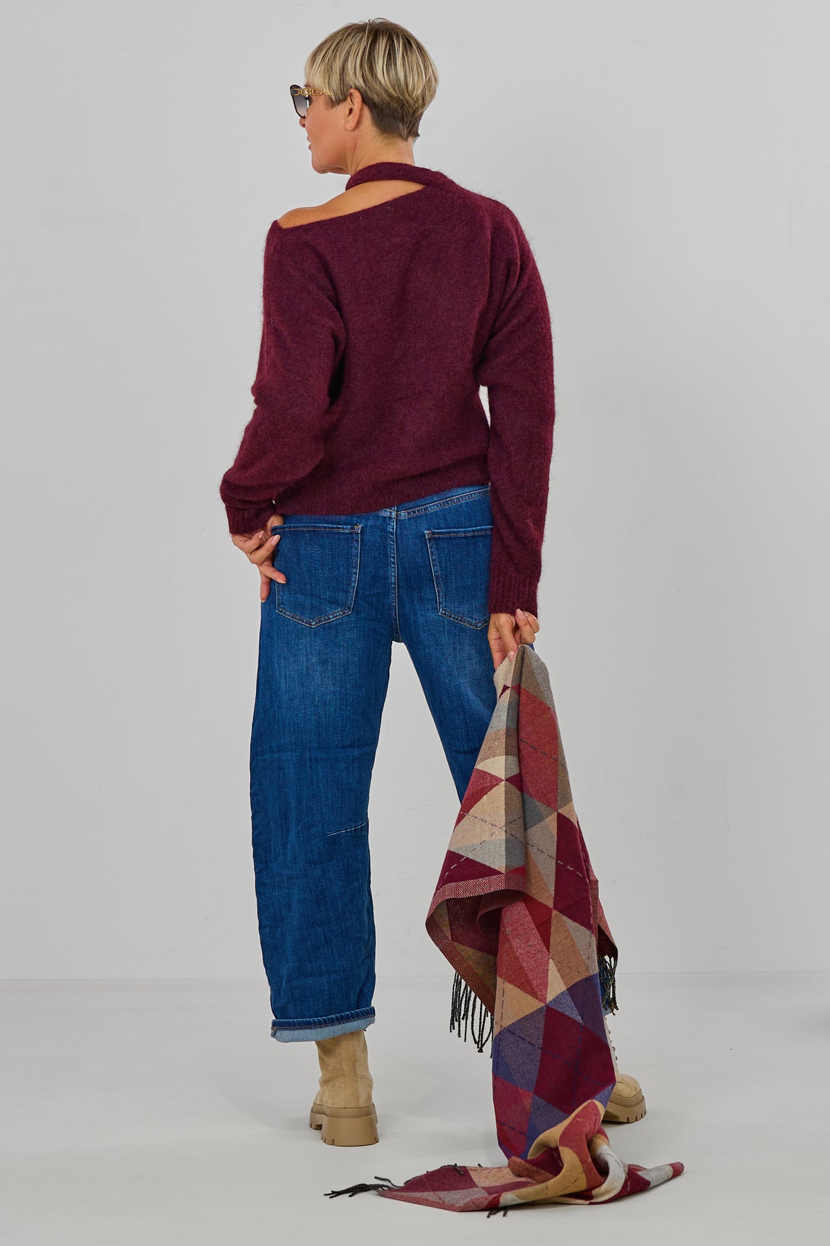 Barrel Jeans mit Zierknöpfen, denim