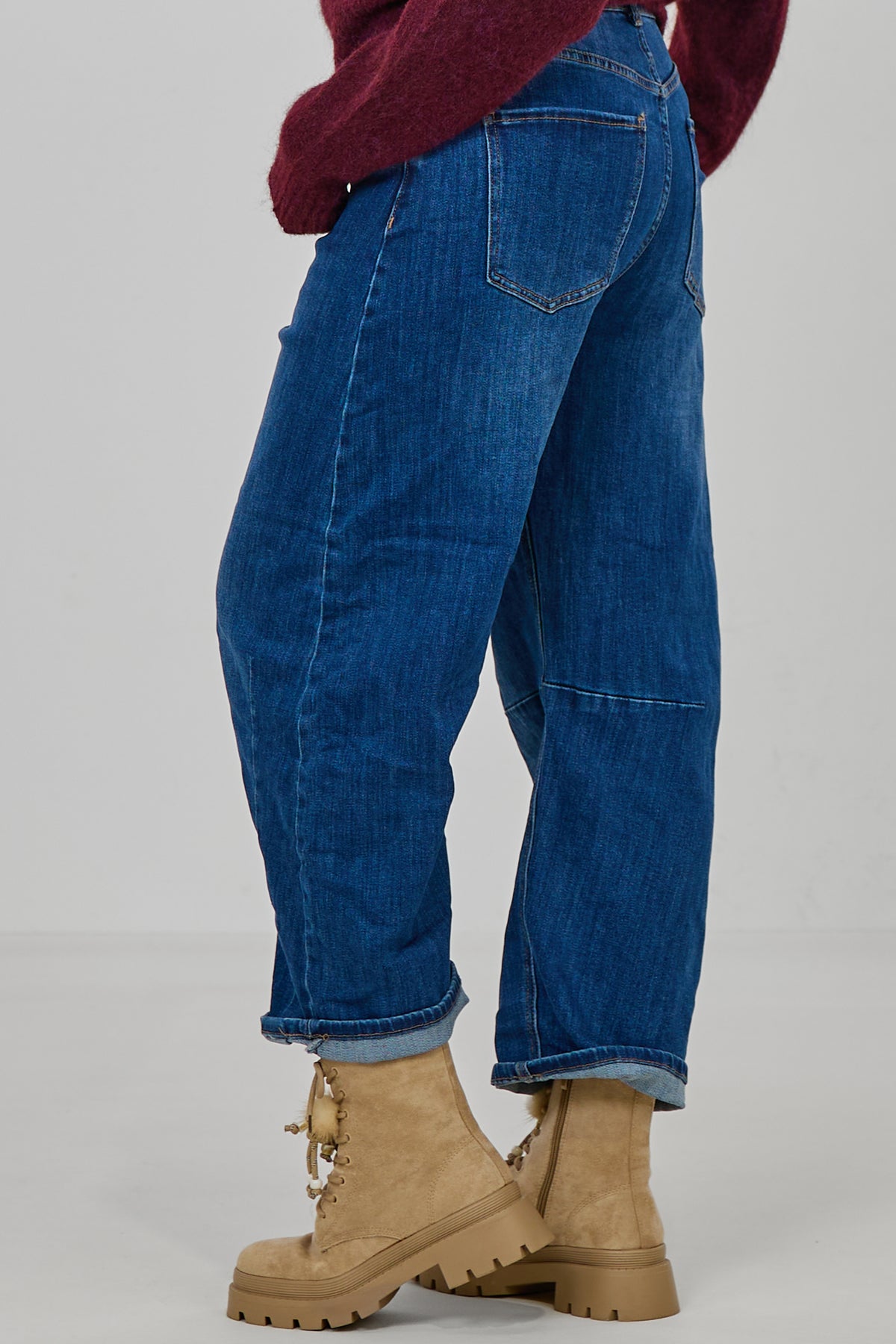 Barrel Jeans mit Zierknöpfen, denim