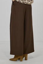Stoffhose mit doppelter Bundfalte, braun