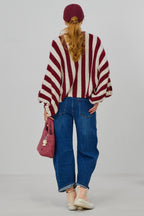 gestreifter Strickpulli mit Fledermausärmeln, bordeaux-ecru