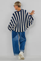 gestreifter Strickpulli mit Fledermausärmeln, marine-ecru