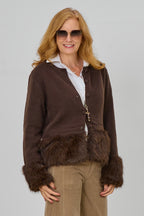 Cardigan mit Fellabschlüssen, schokobraun