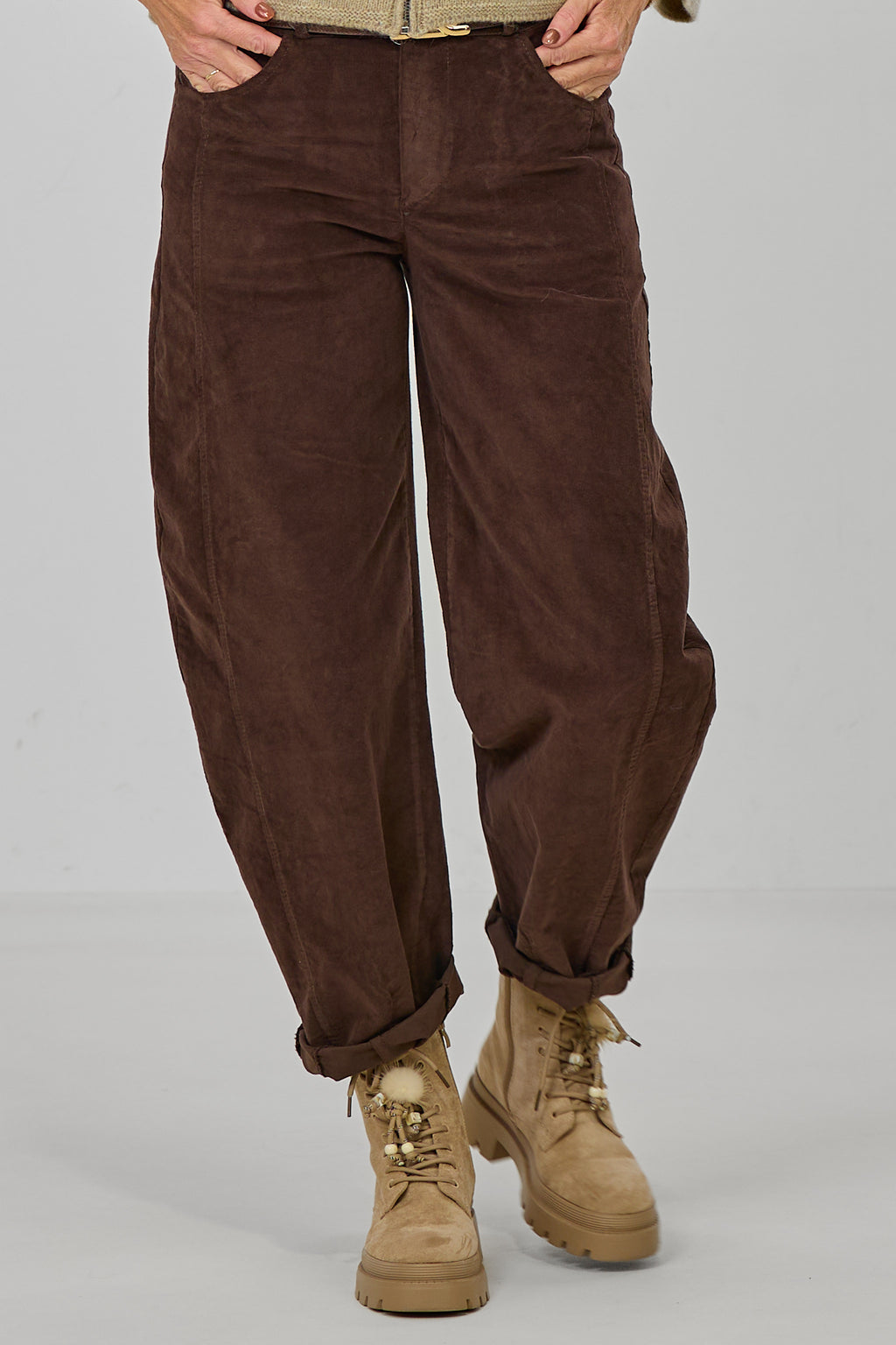Feincordhose im Balloon-Style, schokobraun