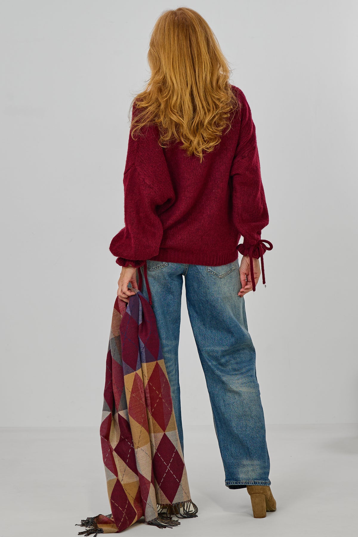 Strickpulli mit gerüschten Bündchen an den Ärmeln, bordeaux meliert