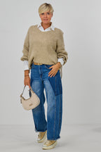 Strickpulli mit gerüschten Bündchen an den Ärmeln, beige