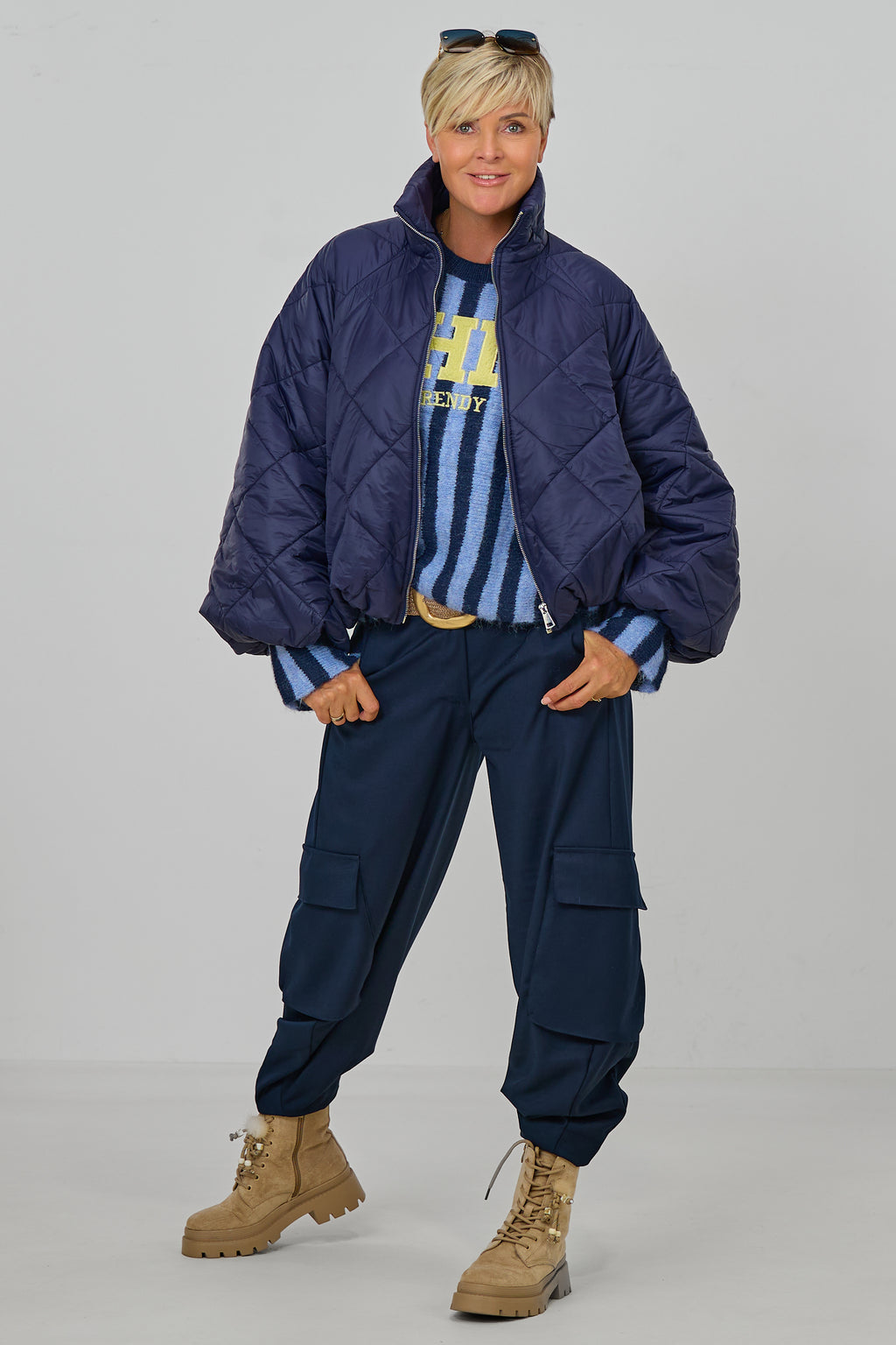 Balloon-Steppjacke mit Stehkragen, dunkelblau