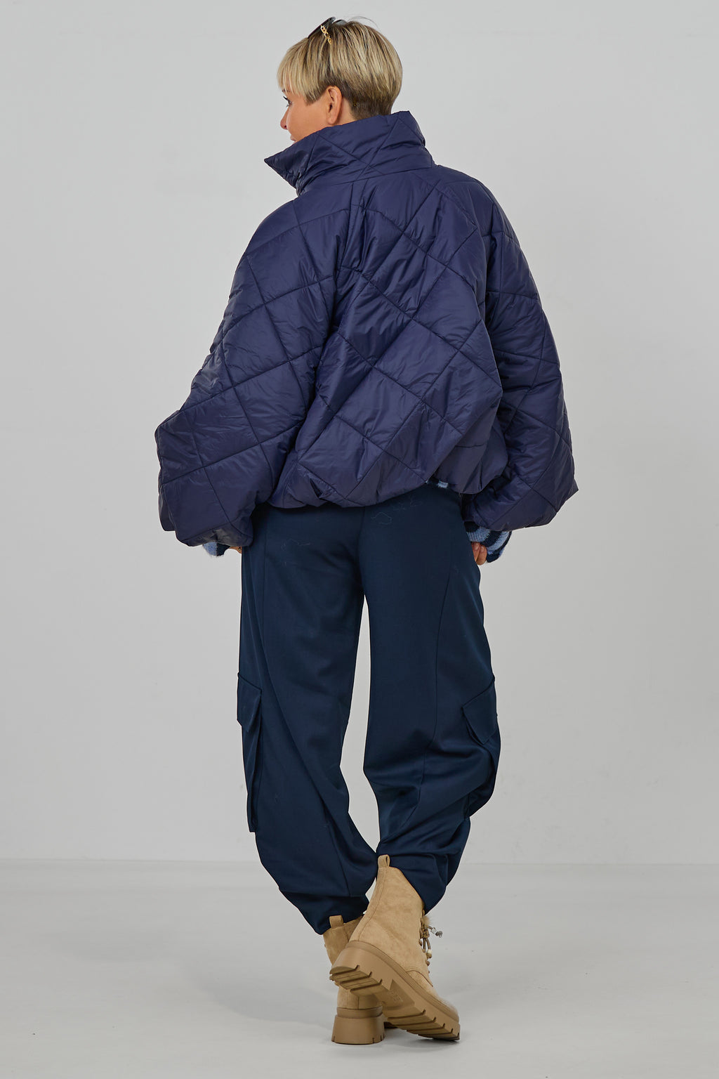 Balloon-Steppjacke mit Stehkragen, dunkelblau