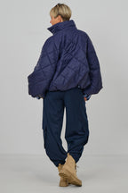 Balloon-Steppjacke mit Stehkragen, dunkelblau