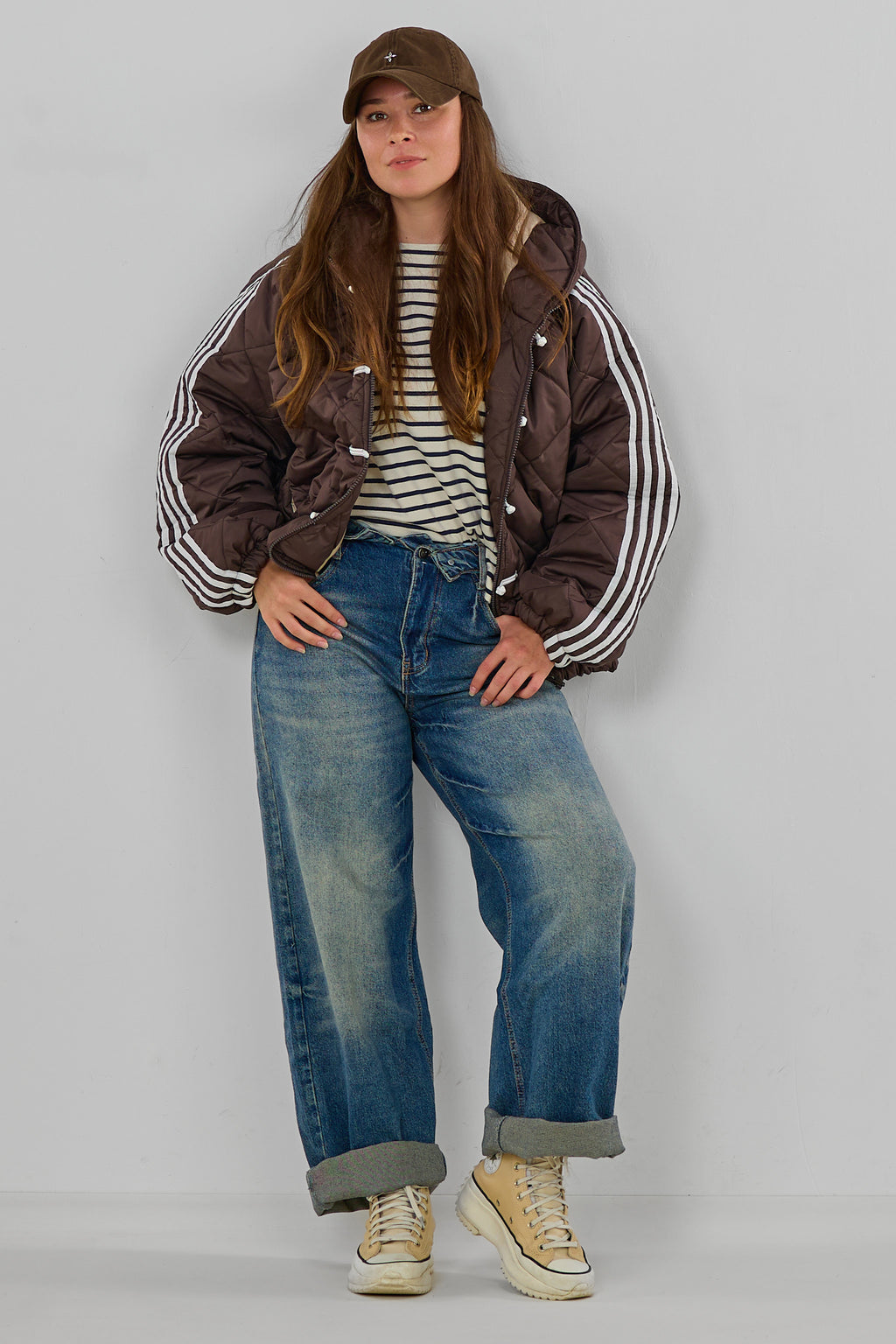 Sportliche Steppjacke mit Kapuze, schokobraun