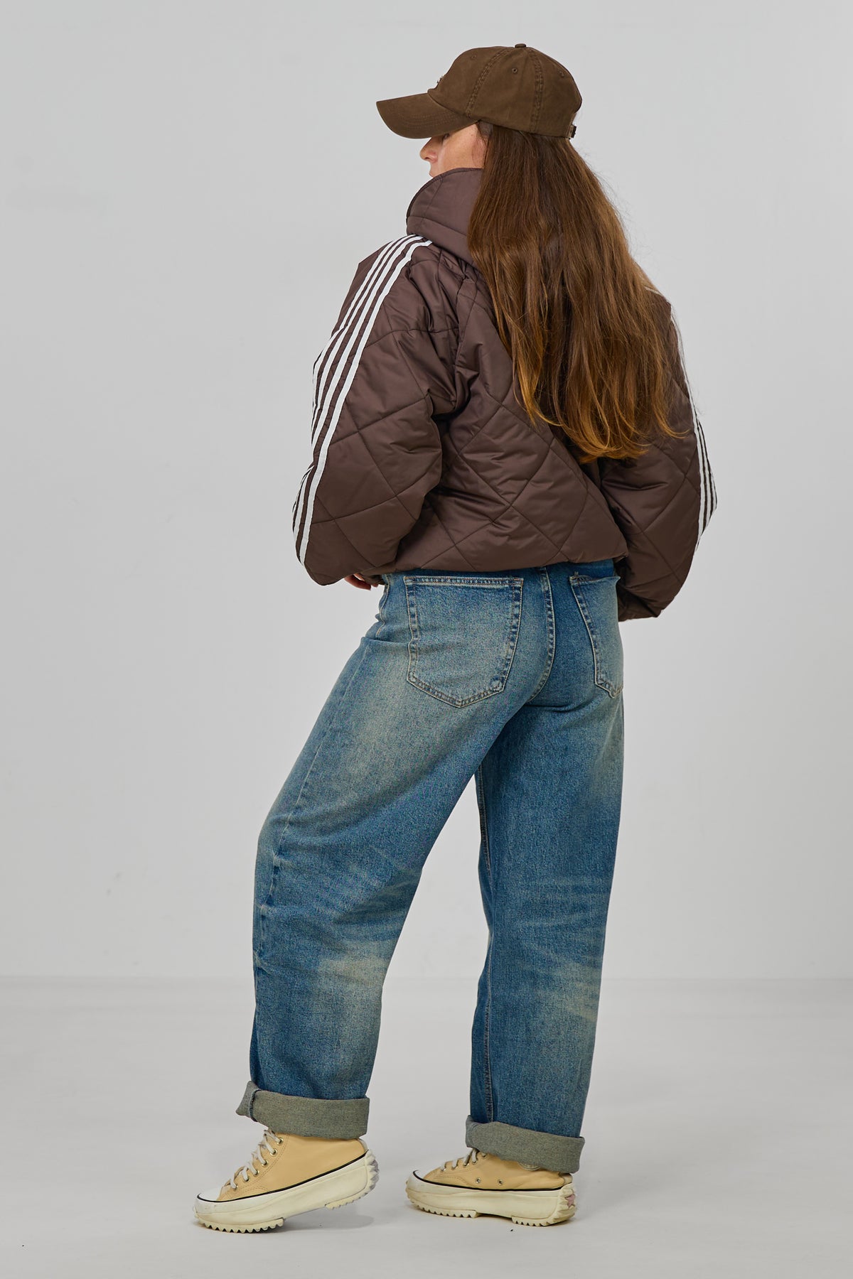 Sportliche Steppjacke mit Kapuze, schokobraun