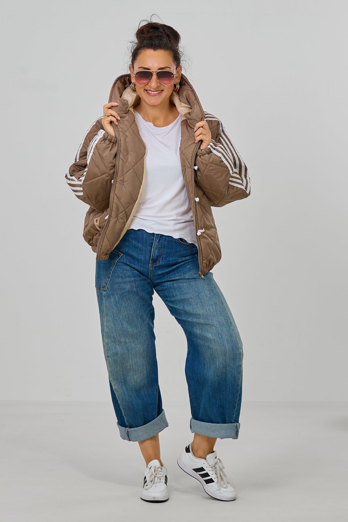 Sportliche Steppjacke mit Kapuze, taupe
