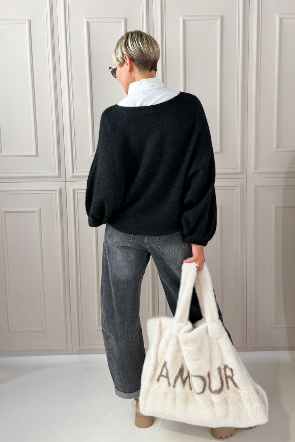 Strickpulli mit Fledermausärmeln, schwarz
