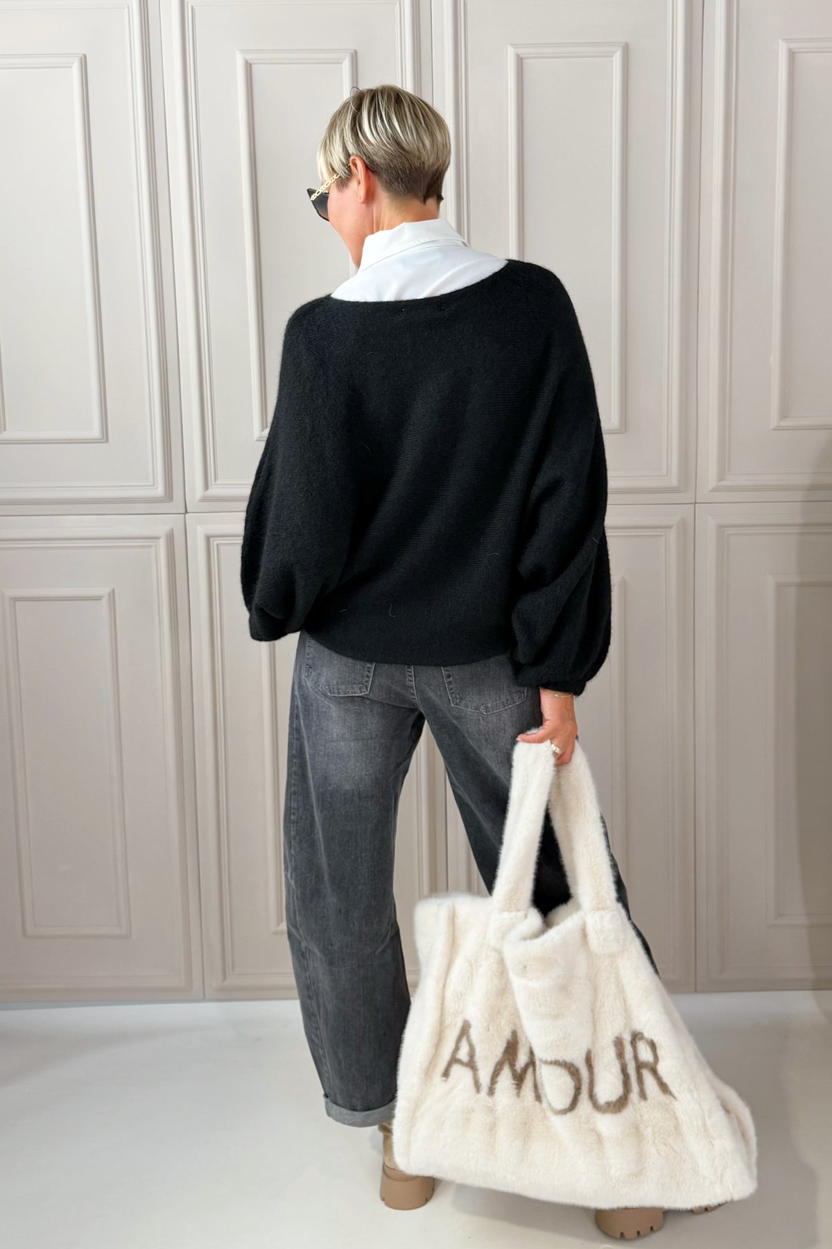 Strickpulli mit Fledermausärmeln, schwarz