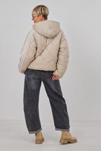 Sportliche Steppjacke mit Kapuze, beige