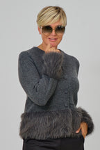 Cardigan mit Fellabschlüssen, grau meliert