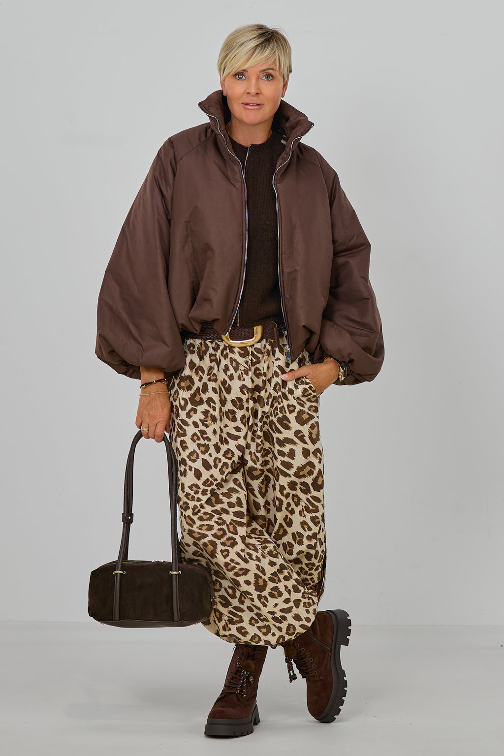 Balloon-Jacke mit Stehkragen, schokobraun