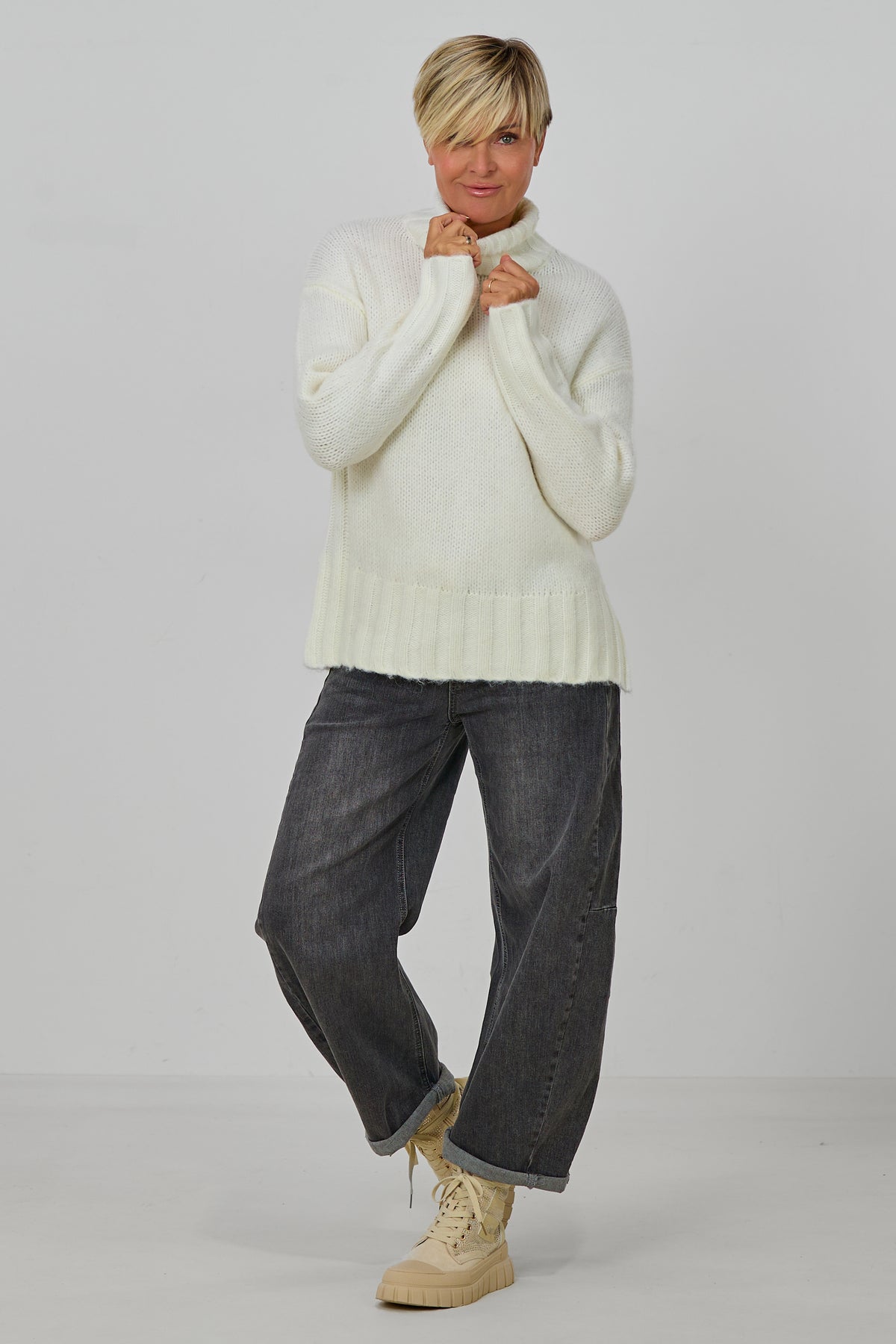 Rollkragen Strickpullover, ecru