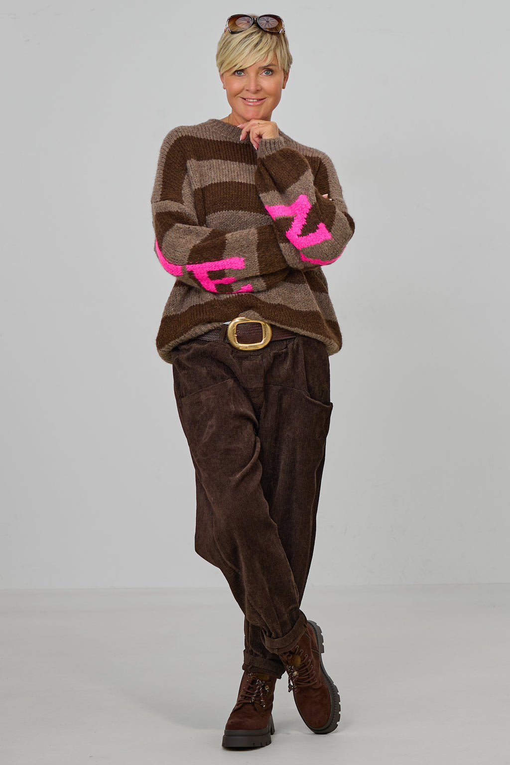 Breitcordhose mit elastischem Bund, schokobraun