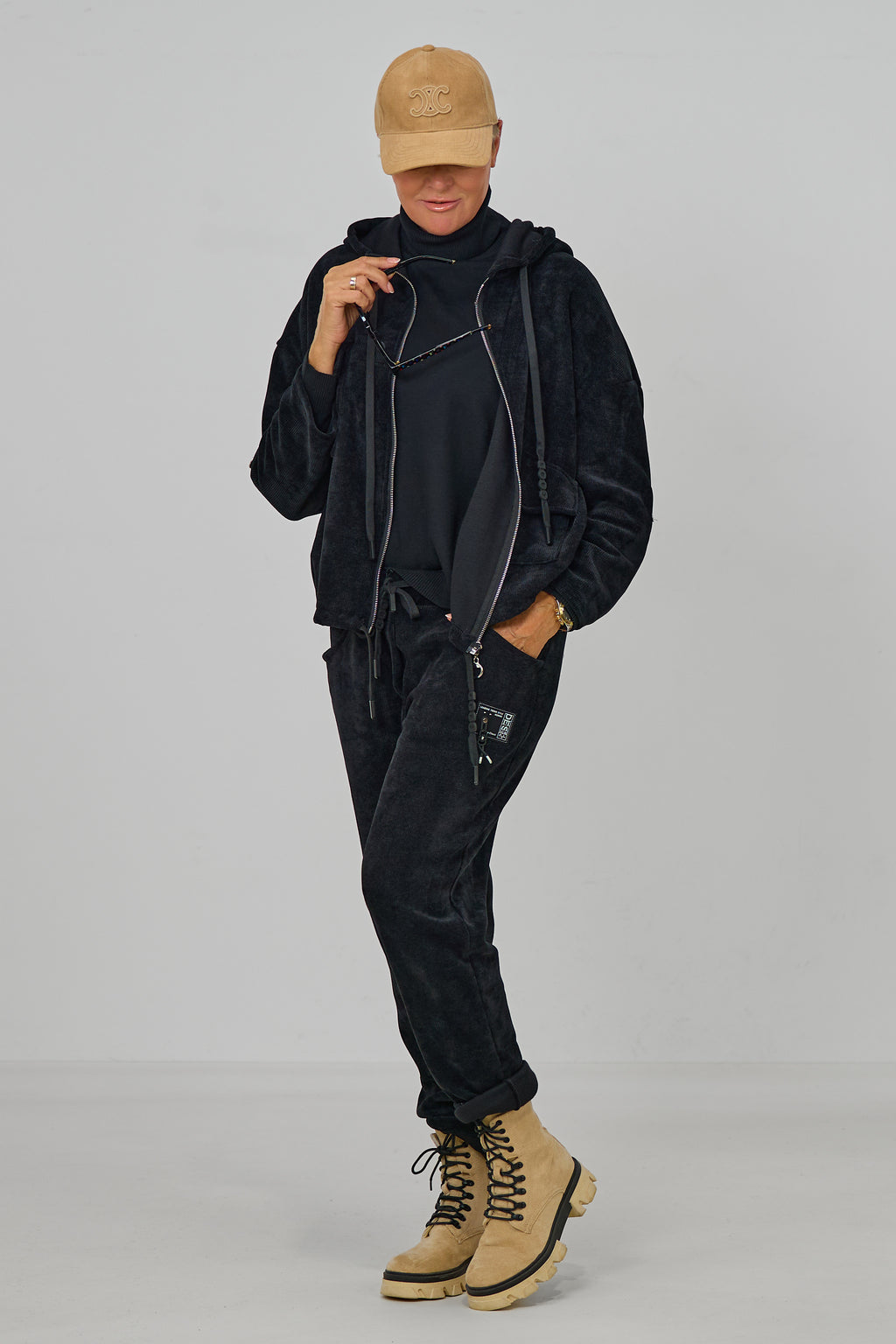 Freizeithose aus Feincord, schwarz