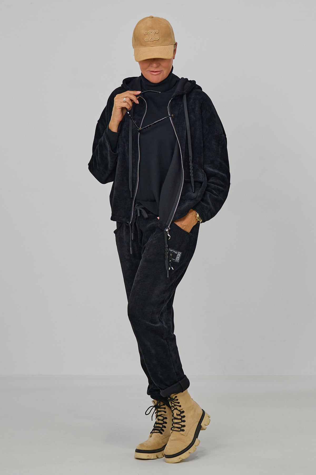 Freizeithose aus Feincord, schwarz