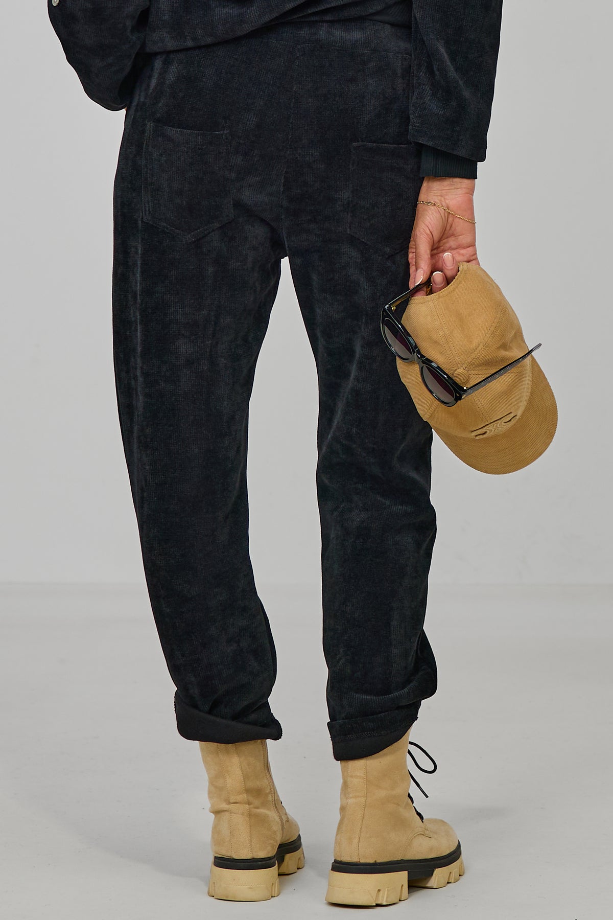 Freizeithose aus Feincord, schwarz