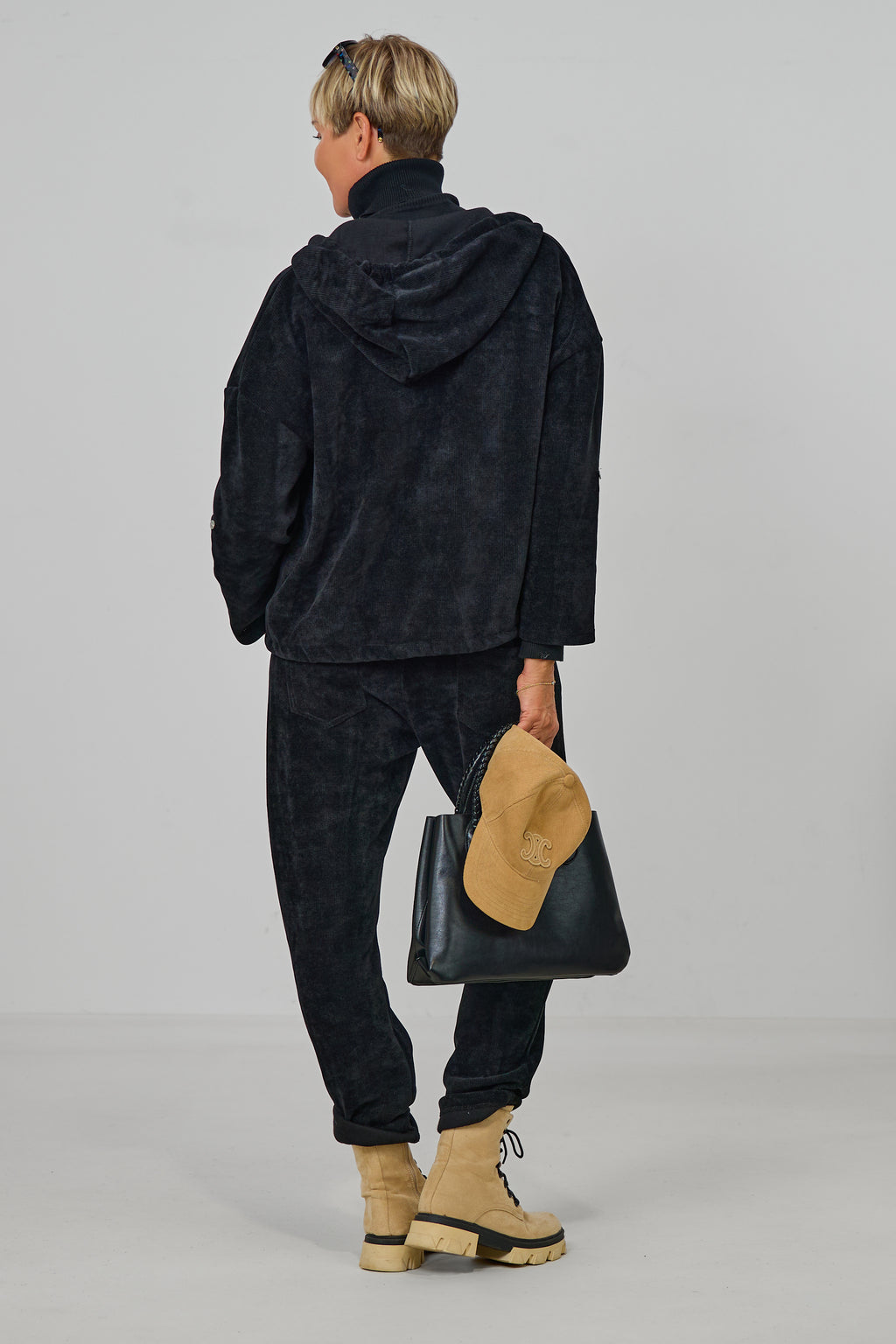 Freizeit-Hoodiejacke aus Feincord, schwarz