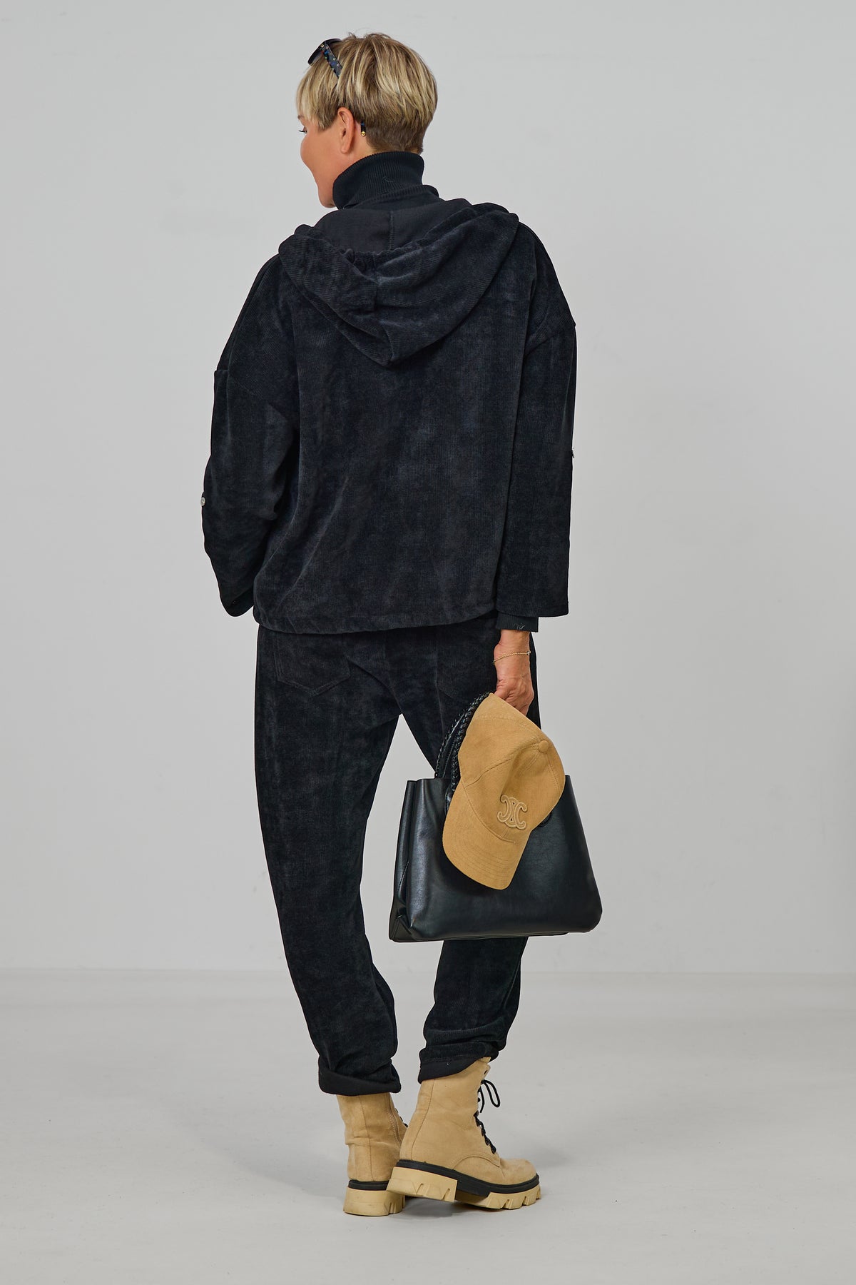 Freizeit-Hoodiejacke aus Feincord, schwarz