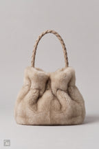 Ovale Felltasche mit geflochtenen Trägern, beige-taupe