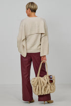 Strickpullover mit Überwurf, beige