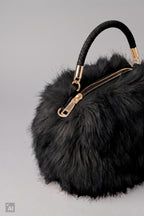 Halbrunde Felltasche, schwarz