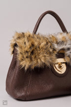 Handtasche mit Fellbesatz, braun