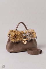 Handtasche mit Fellbesatz, taupe
