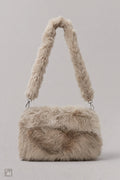 flauschige Umhängetasche mit Muff, beige