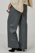 Bundfaltenhose im Lederlook, anthrazit