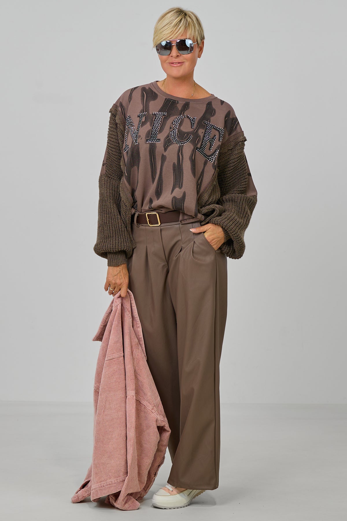 Sweaty im Materialmix, taupe-anthrazit