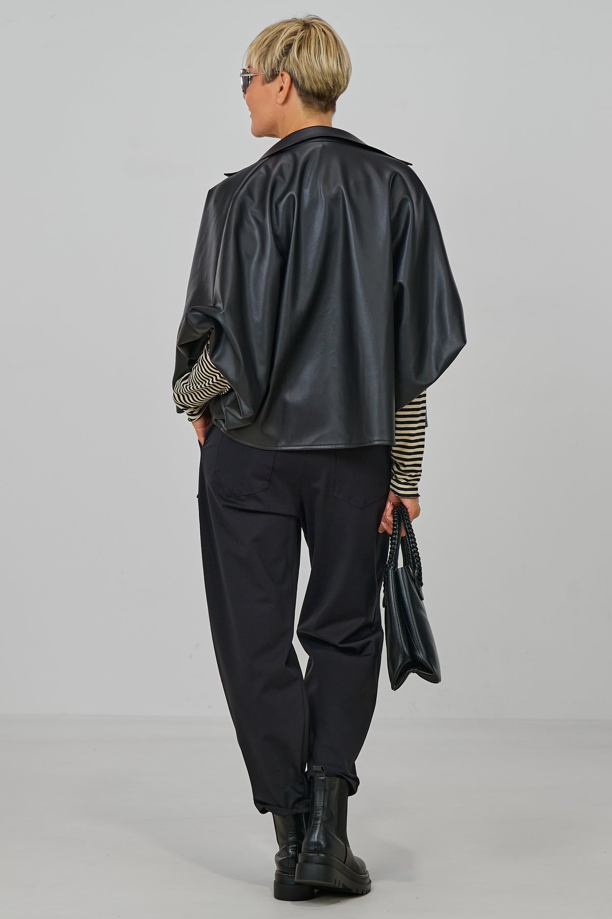 Jacke mit Balloon-Ärmeln, schwarz