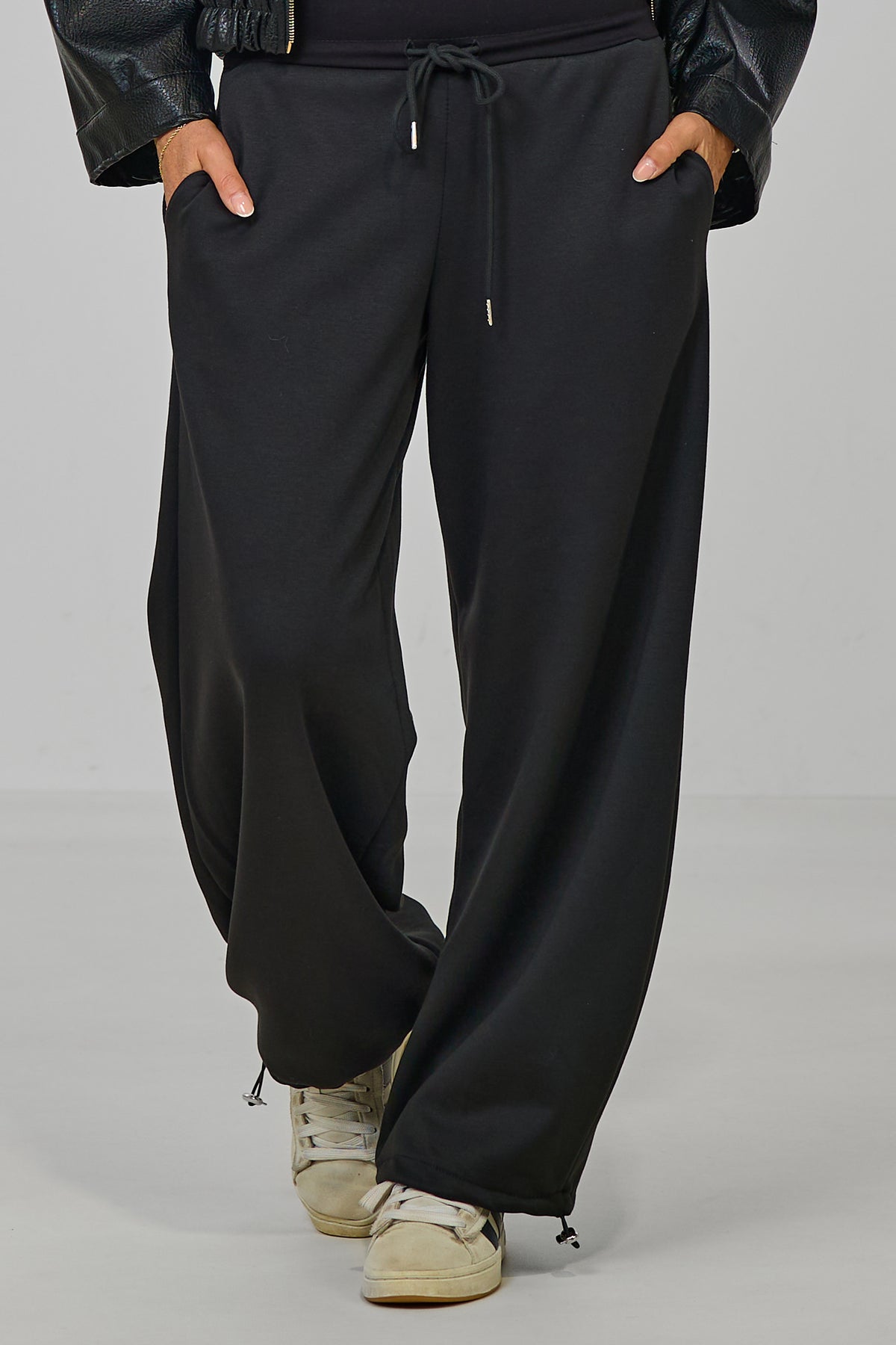 Kuschelige Freizeithose, schwarz