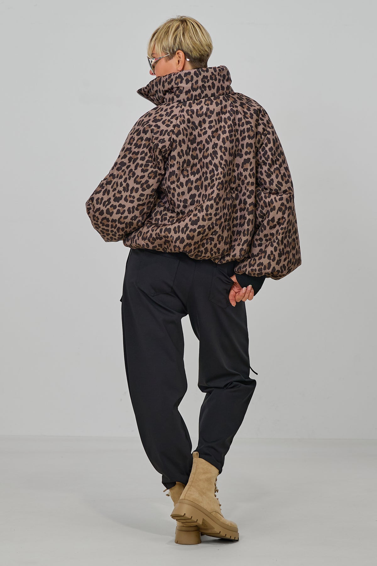 Balloon-Jacke mit Stehkragen, taupe-leo